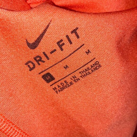 513. Nike running tank in coral size medium - Picture 6 of 7